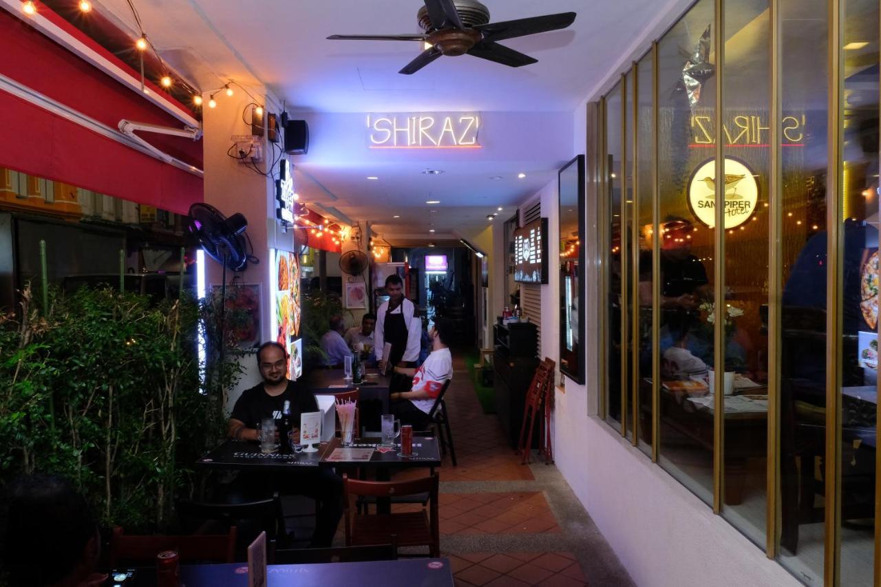 Single Sharing Room And Short Hours Stay At Sandpiper Hotel Singapur Dış mekan fotoğraf