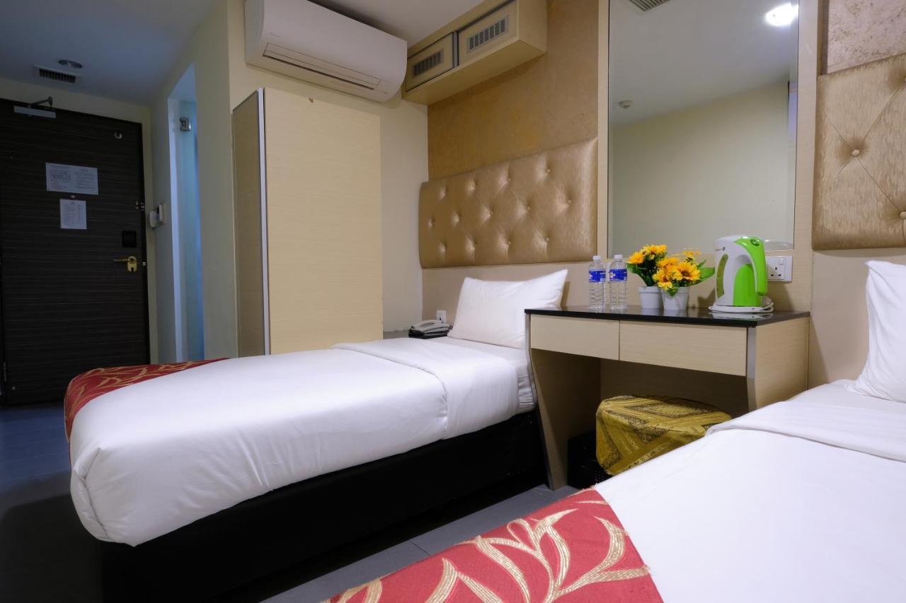 Single Sharing Room And Short Hours Stay At Sandpiper Hotel Singapur Dış mekan fotoğraf